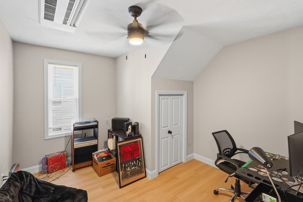 179 Pilgrim Ave, Worcester MA 01604 photo 35