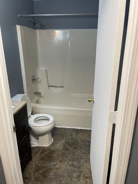 96 Brook St # 96, Holyoke MA 01040 photo 7