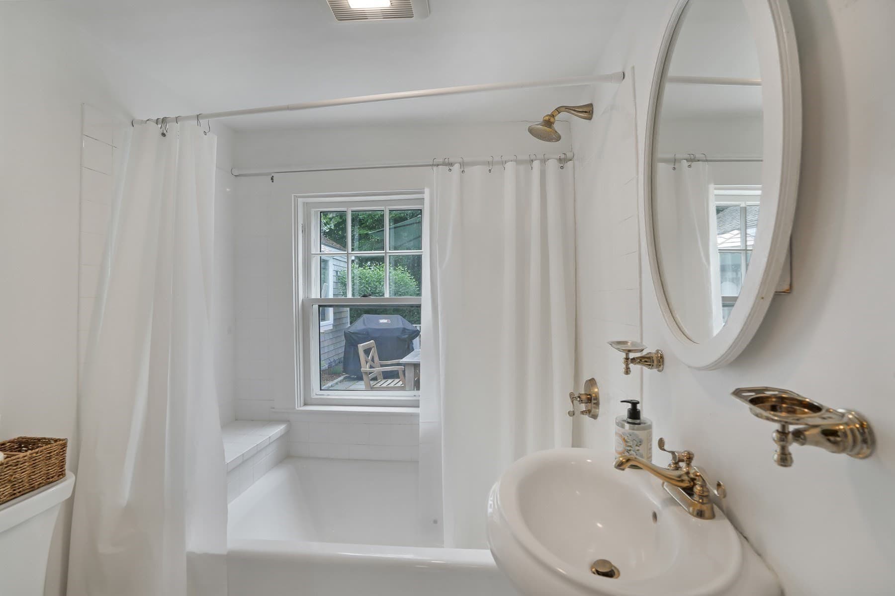 Single Family Residence at 124 Main St., Tisbury MA 02568, photo 27 of 42