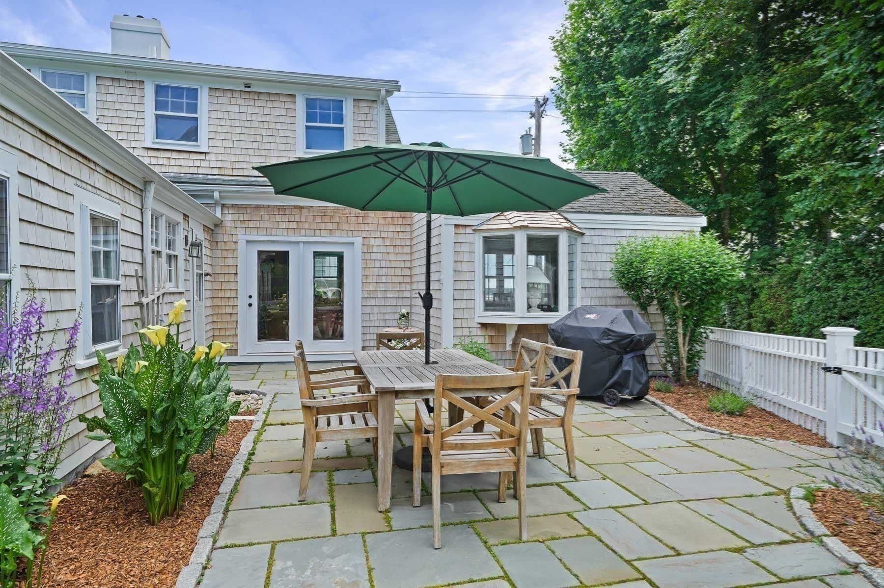 Single Family Residence at 124 Main St., Tisbury MA 02568, photo 6 of 42