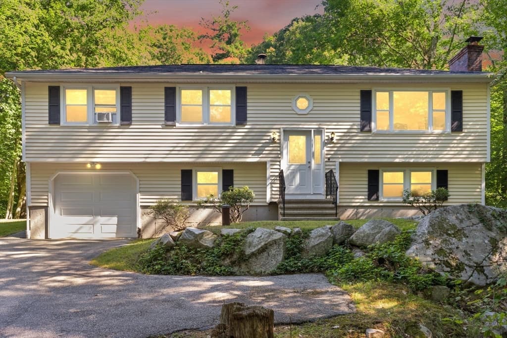 58 Roosevelt Rd, Wilmington MA 01887 photo 3