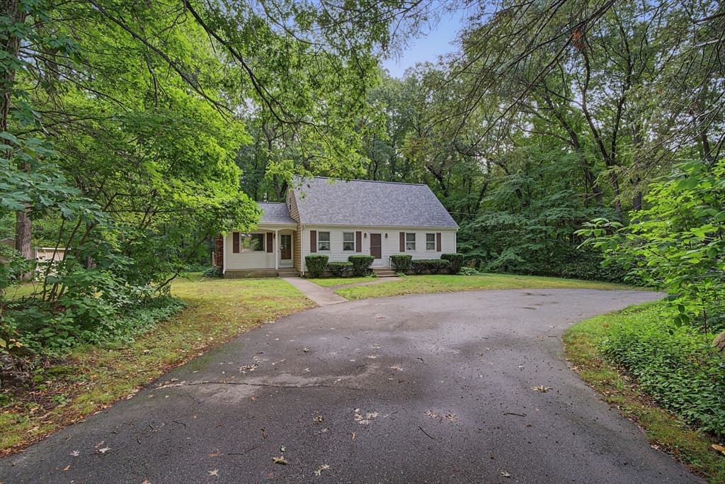 27 Peck Hill Road, Johnston RI 02919 photo 2