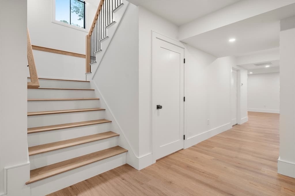 33 Harbor View Park, Milton MA 02186 photo 33