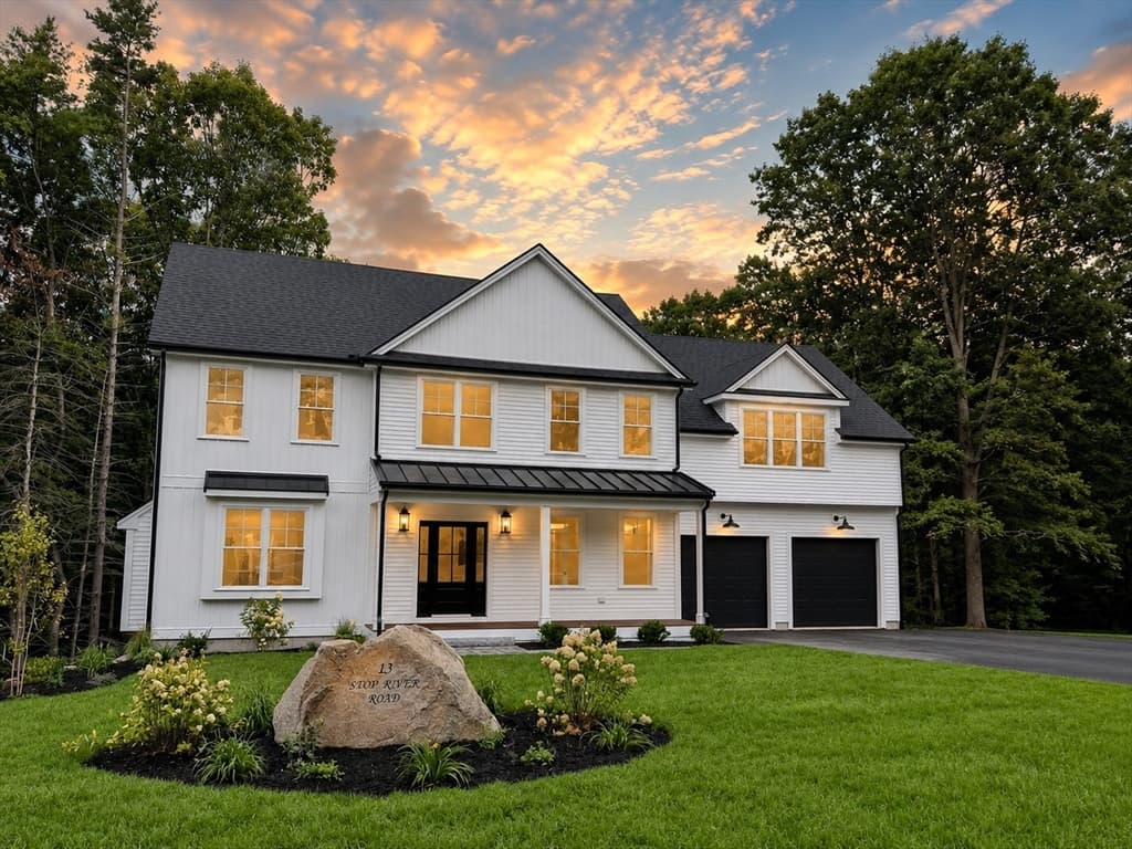 13 Stop River Road, Norfolk MA 02056