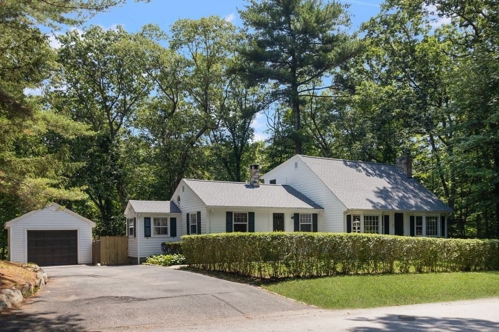 15 Williams Road, Smithfield RI 02917