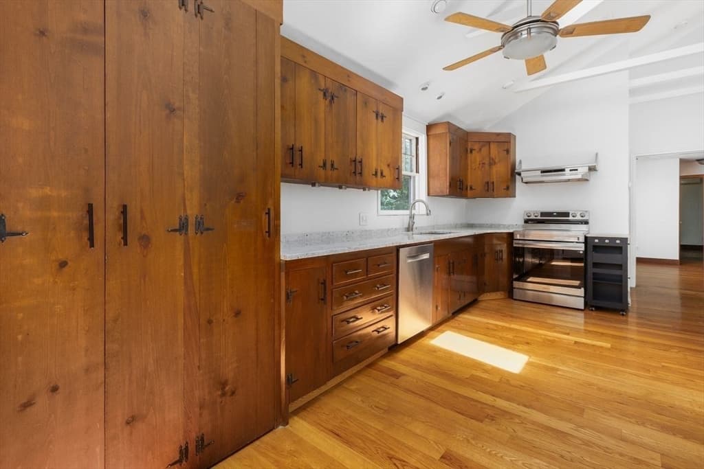 15 Williams Road, Smithfield RI 02917 photo 4