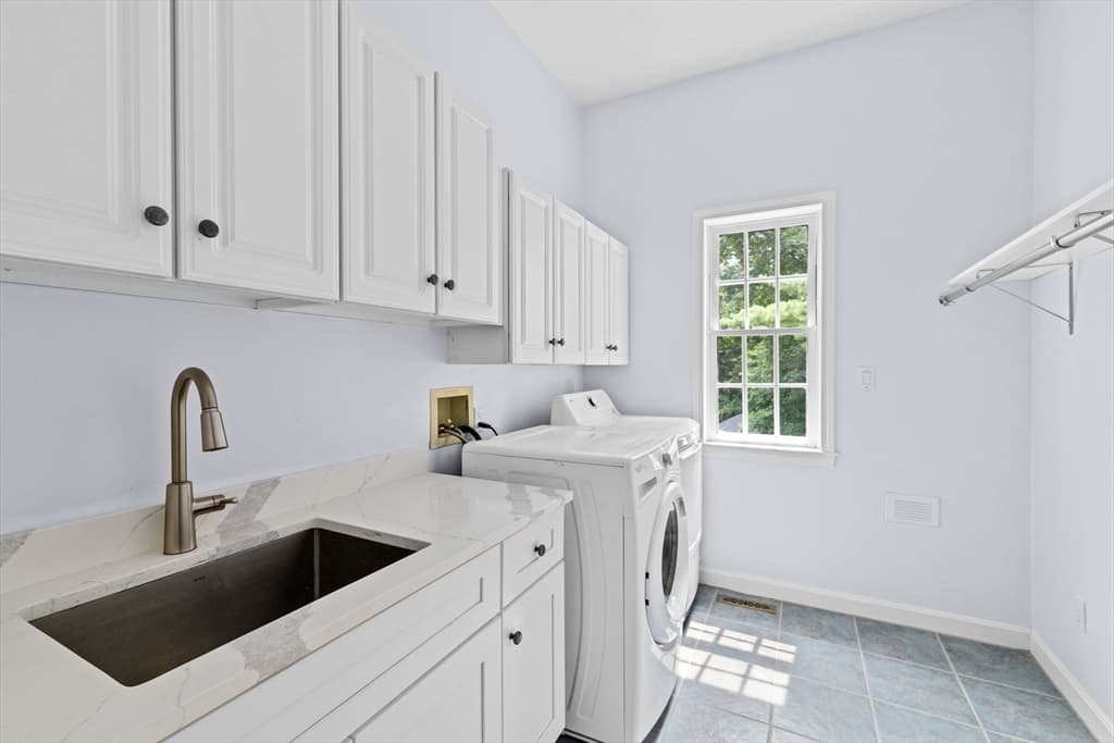 105 East St, Hingham MA 02043 photo 13