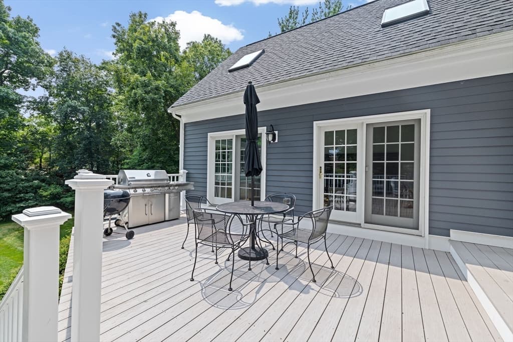 105 East St, Hingham MA 02043 photo 30