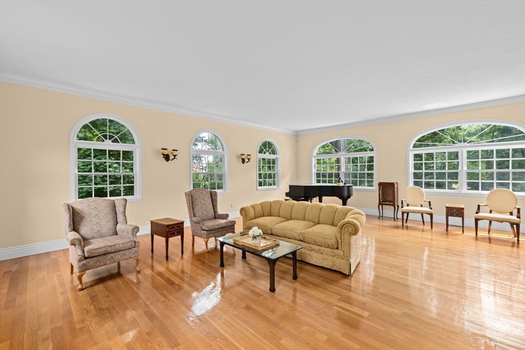 105 East St, Hingham MA 02043 photo 10