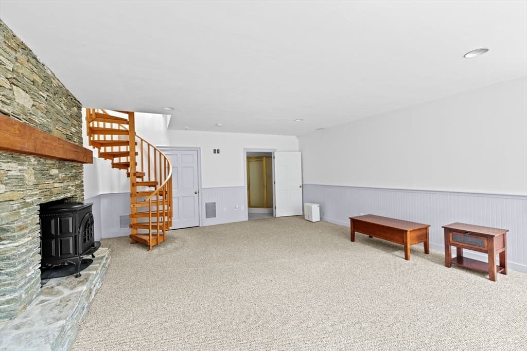 105 East St, Hingham MA 02043 photo 25