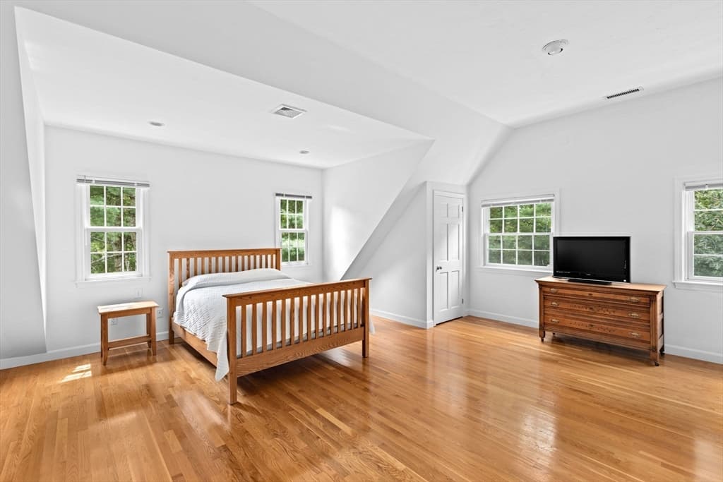 105 East St, Hingham MA 02043 photo 21