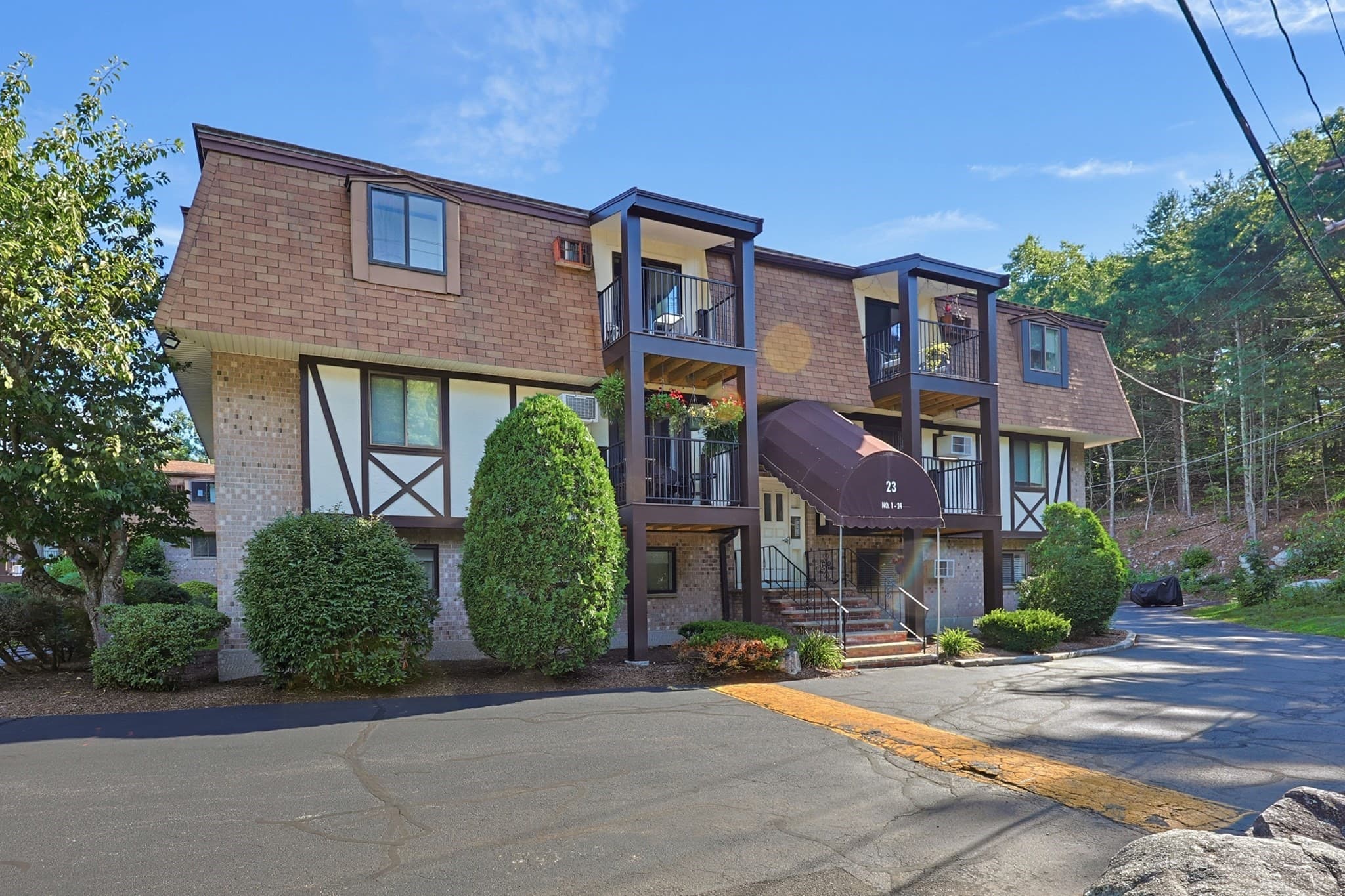 Condominium at 23 Erick Rd # 20, Mansfield MA 02048, photo 5 of 36