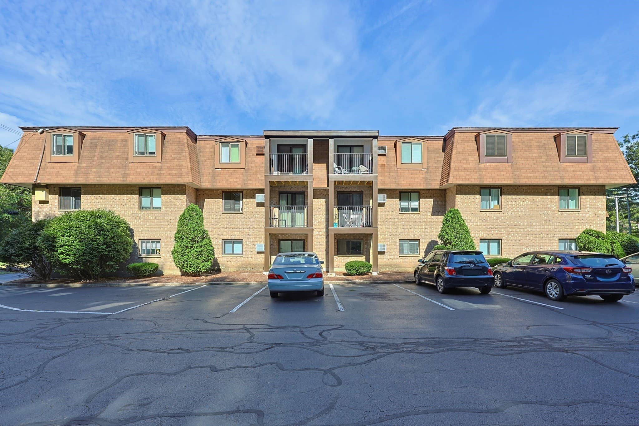 Condominium at 23 Erick Rd # 20, Mansfield MA 02048, photo 9 of 36