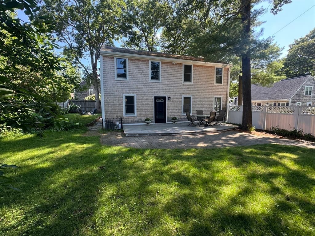 8 Winthrop Ave, Duxbury MA 02332 photo 6