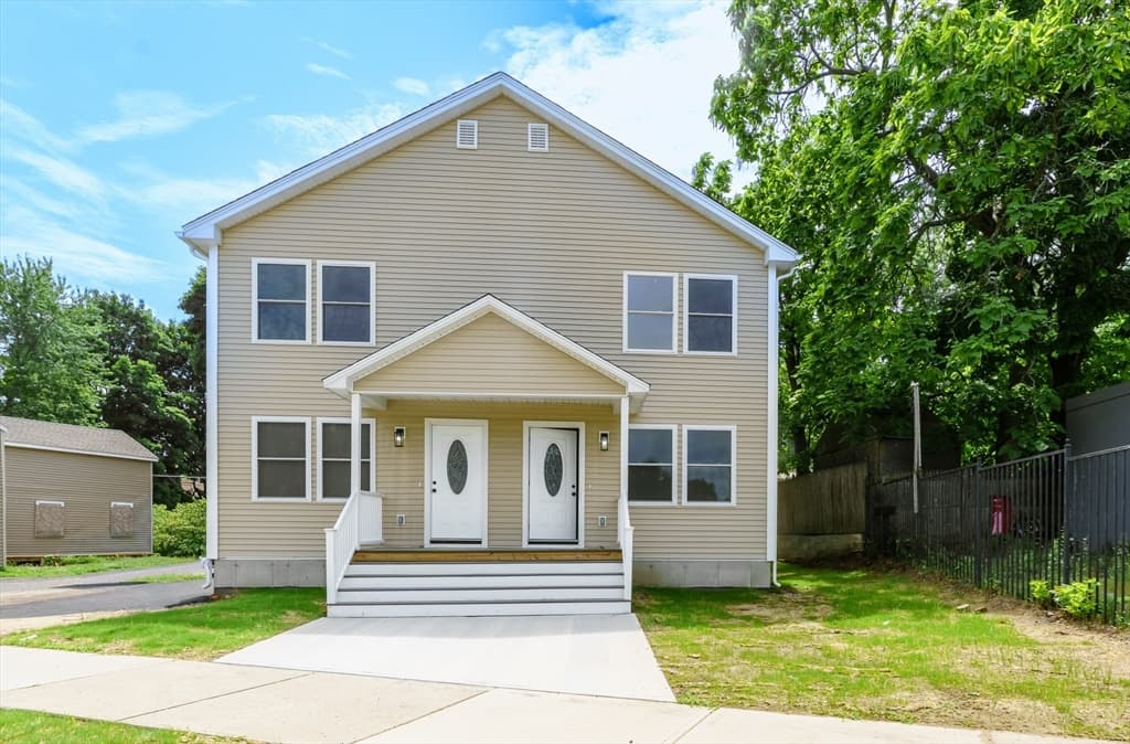 144-146 Magazine St, Springfield MA 01109