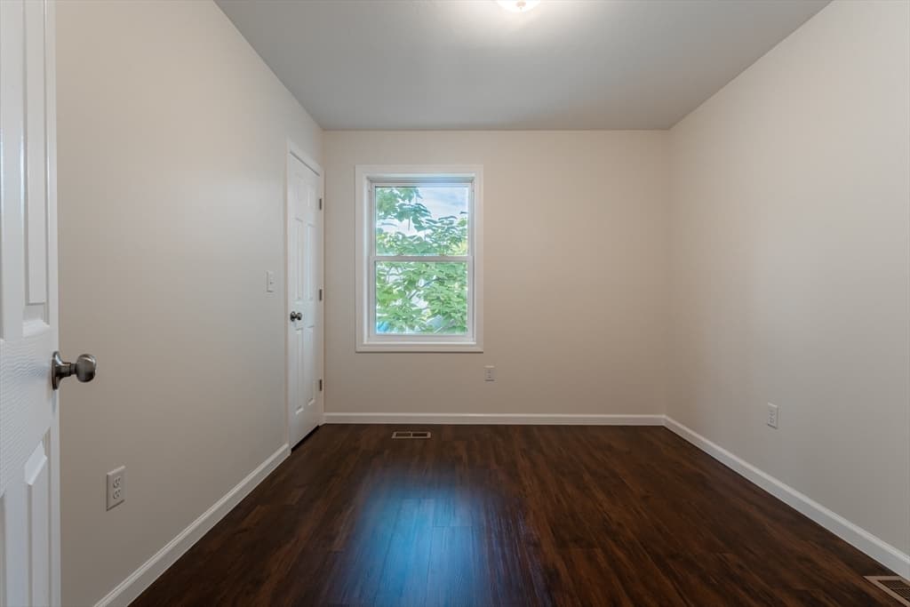 144-146 Magazine St, Springfield MA 01109 photo 10