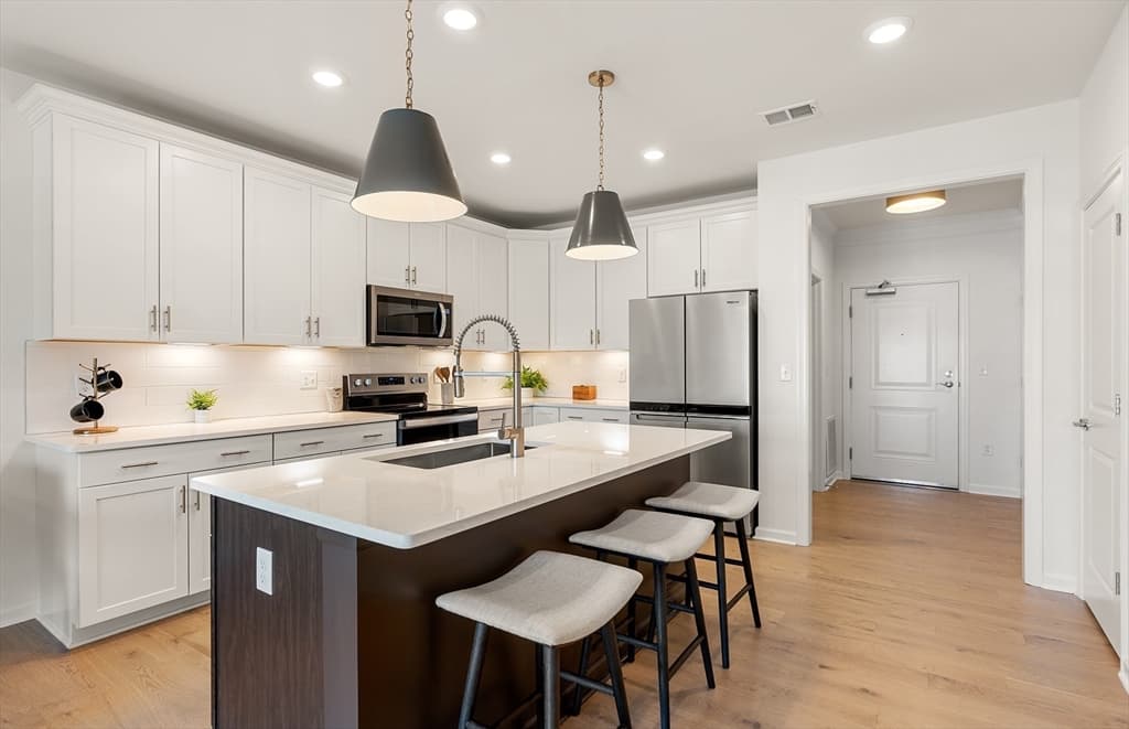 30 Coppersmith Way # 502, Canton MA 02021