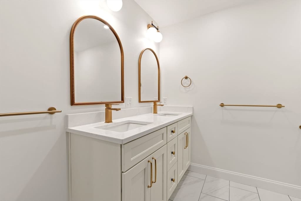 45 Beach Road, Gloucester MA 01930 photo 17