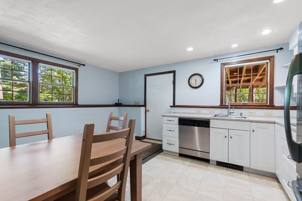 71 Colonial Dr, Reading MA 01867 photo 24