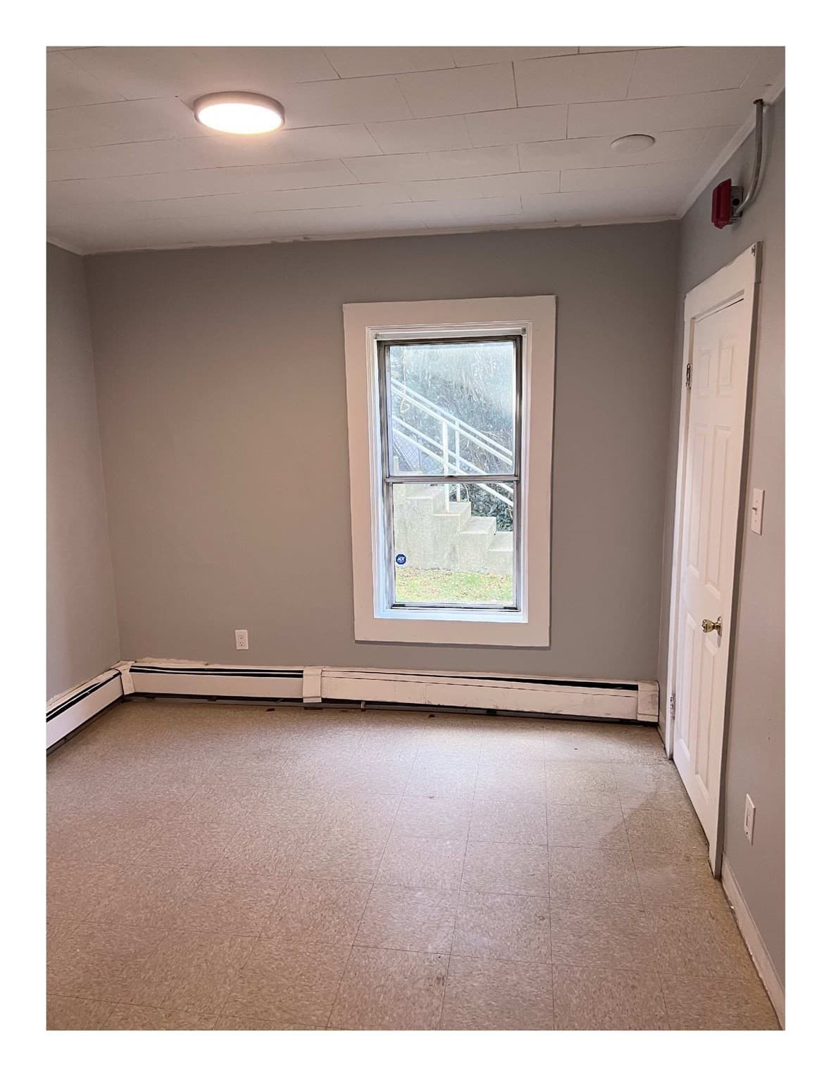 4 Family at 349 S Main St, Woonsocket RI 02895, Woonsocket, photo 12 of 20