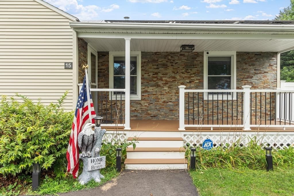 15 Pinebrook Dr, Springfield MA 01129 photo 31