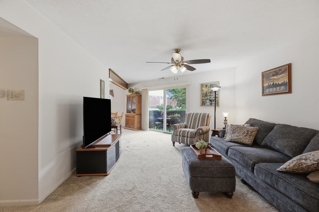 25 Jessica Dr # A, Stoughton MA 02072 photo 4