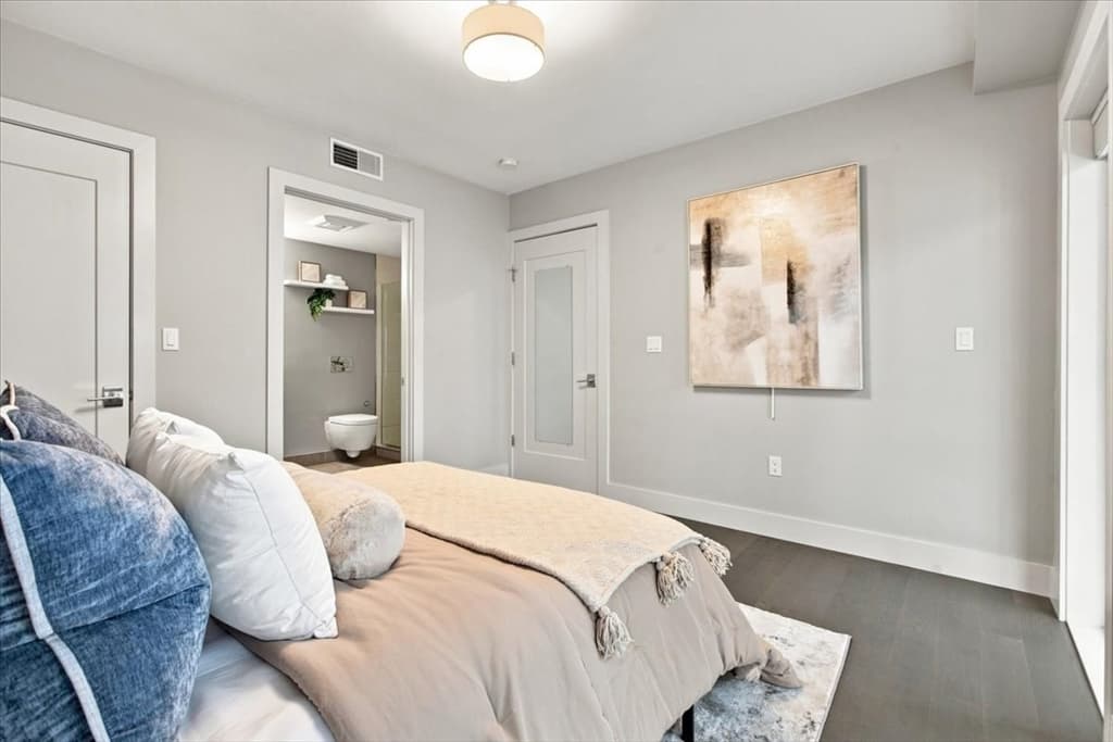 Condominium at 410 W Broadway # 301, Boston MA 02127, photo 23 of 35