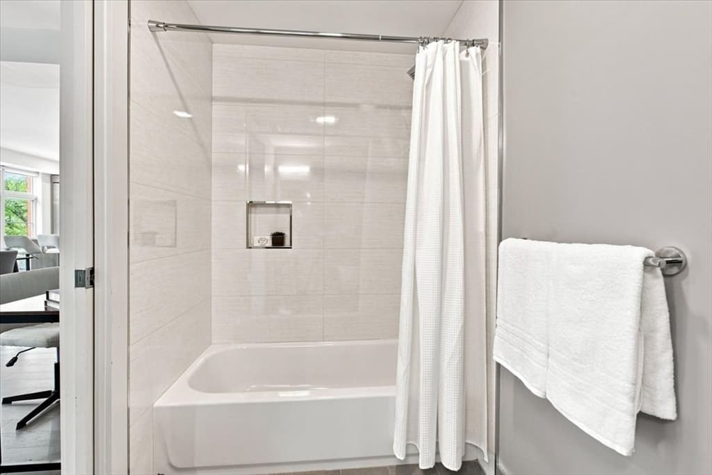 Condominium at 410 W Broadway # 301, Boston MA 02127, photo 6 of 35