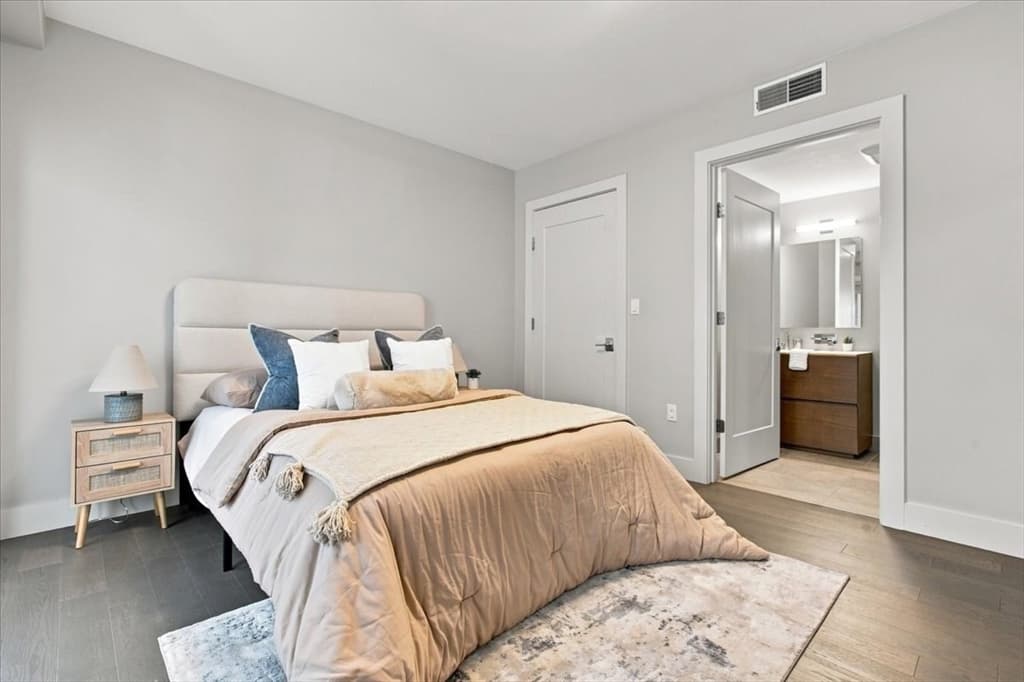 Condominium at 410 W Broadway # 301, Boston MA 02127, photo 22 of 35