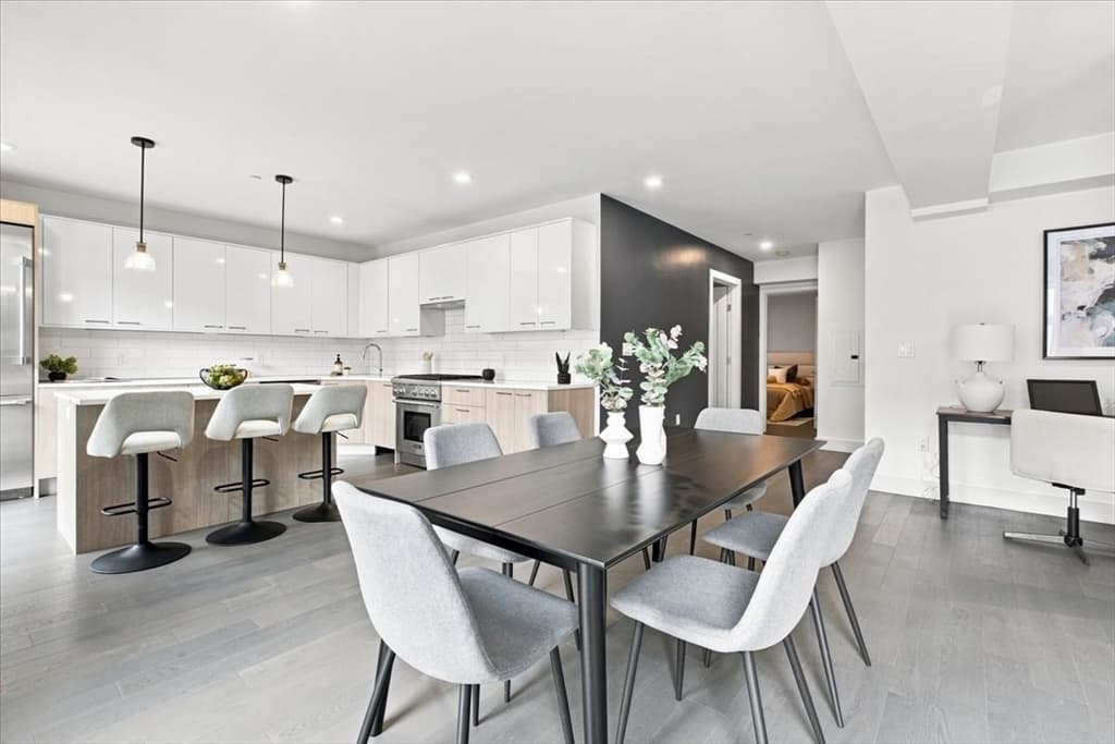 Condominium at 410 W Broadway # 301, Boston MA 02127, photo 9 of 35