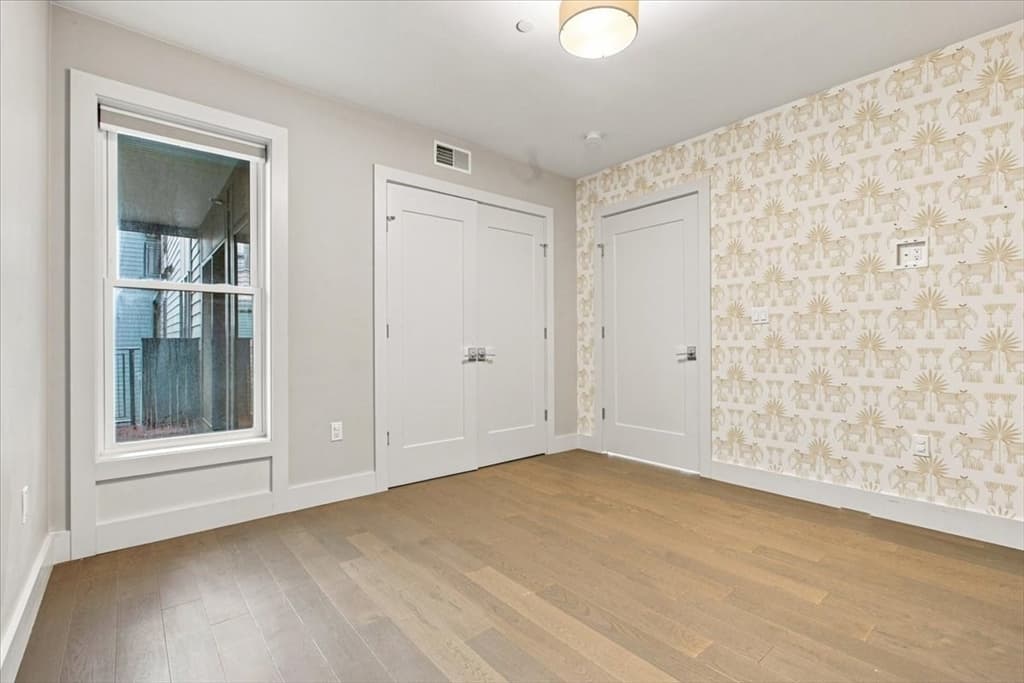 Condominium at 410 W Broadway # 301, Boston MA 02127, photo 19 of 35
