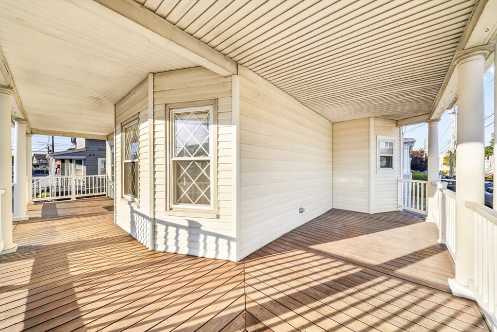 546 Shirley St, Winthrop MA 02152 photo 35
