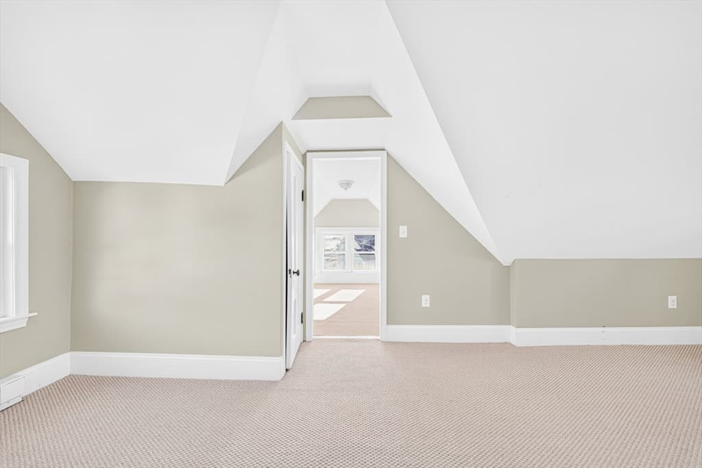 546 Shirley St, Winthrop MA 02152 photo 29