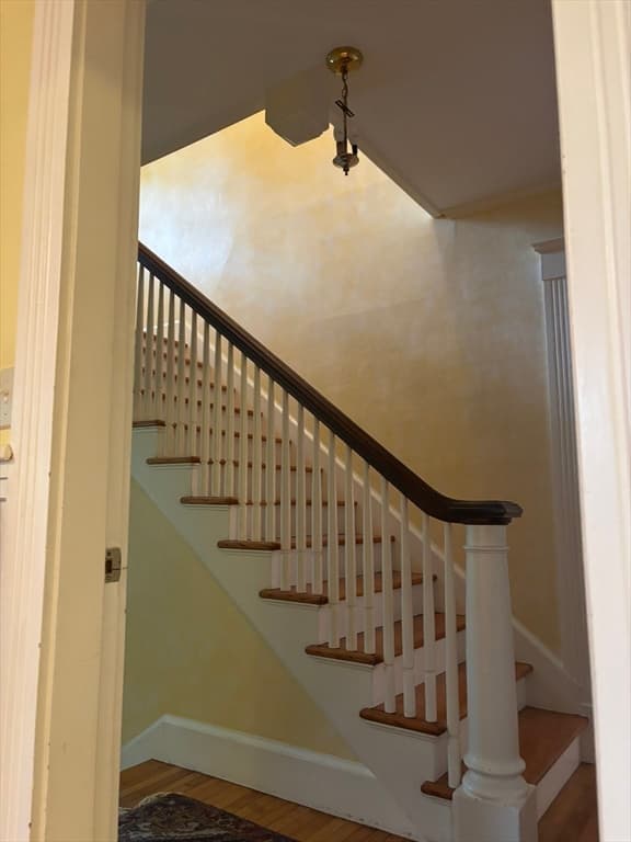100 Dana, Amherst MA 01002 photo 6