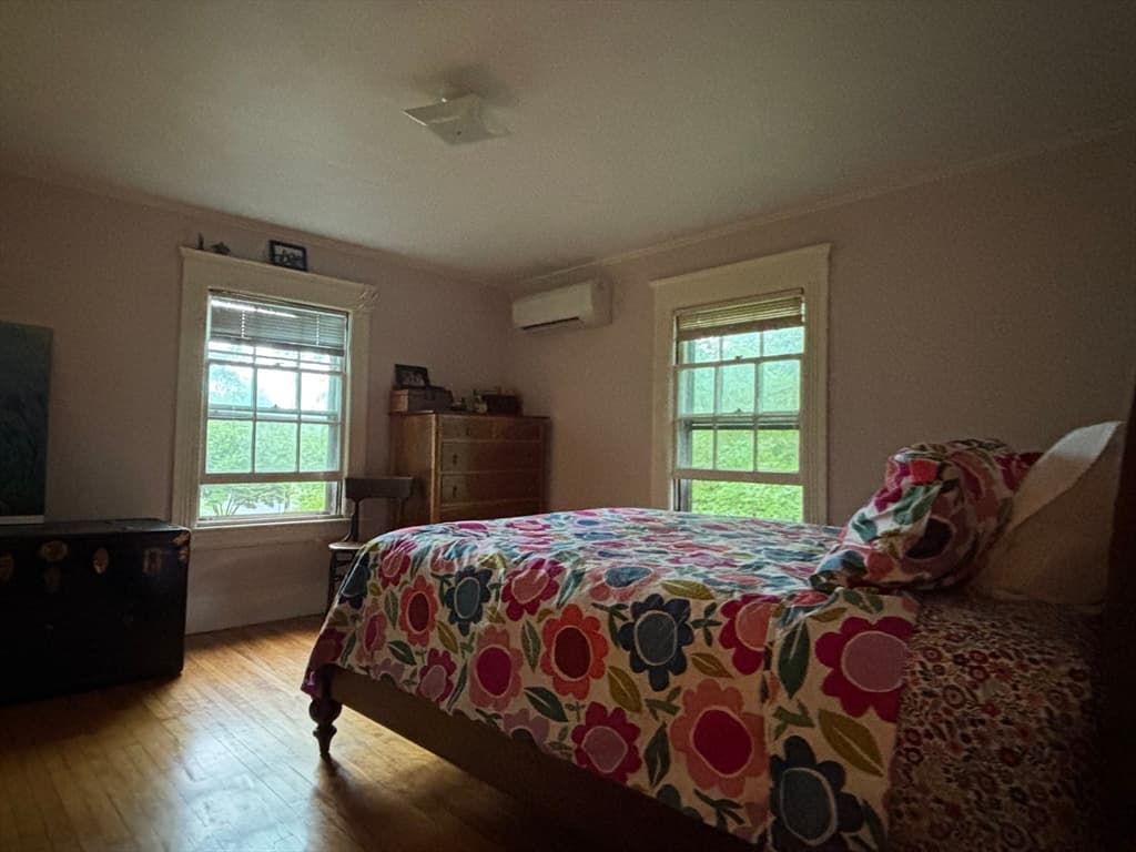 100 Dana, Amherst MA 01002 photo 26