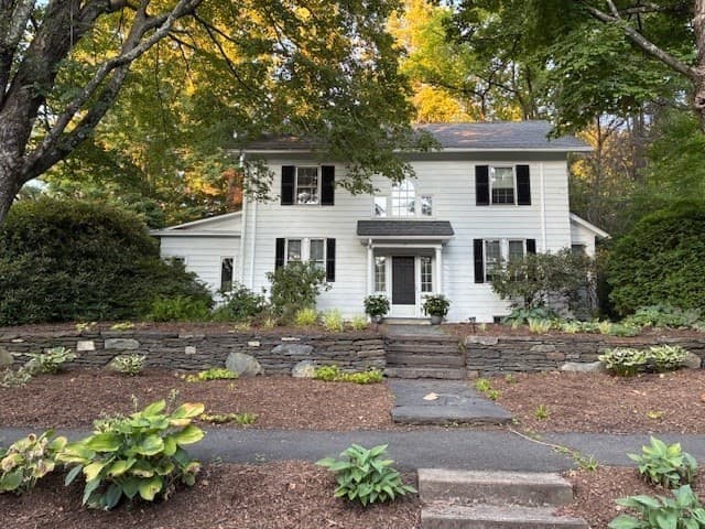100 Dana, Amherst MA 01002