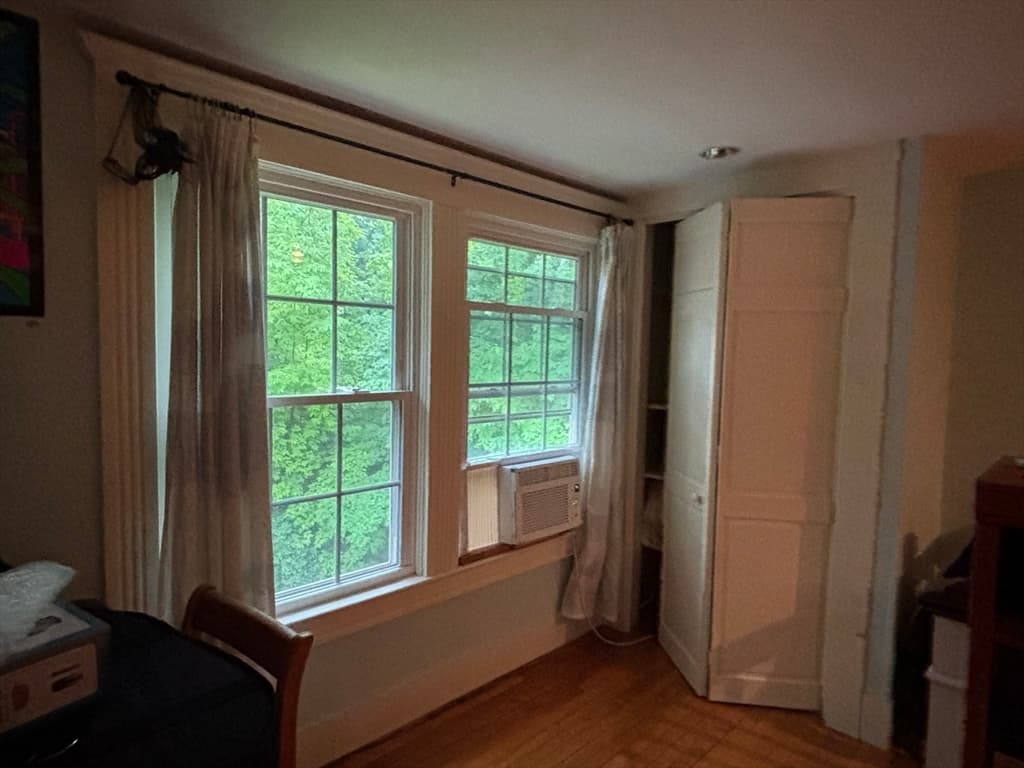 100 Dana, Amherst MA 01002 photo 37