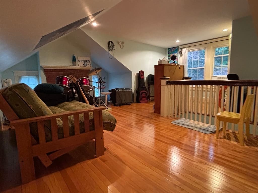 100 Dana, Amherst MA 01002 photo 35