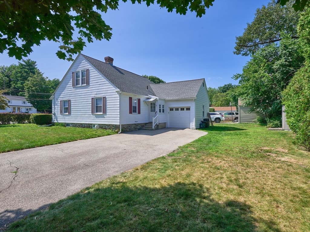 422 Mill St, Worcester MA 01602 photo 2