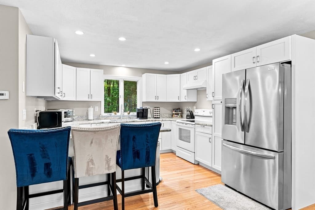 170 Rocky Hill Rd, Rehoboth MA 02769 photo 5