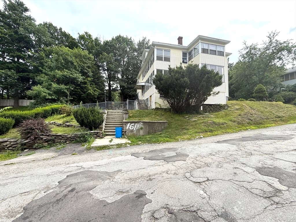161 Plymouth St, Fitchburg MA 01420 photo 2