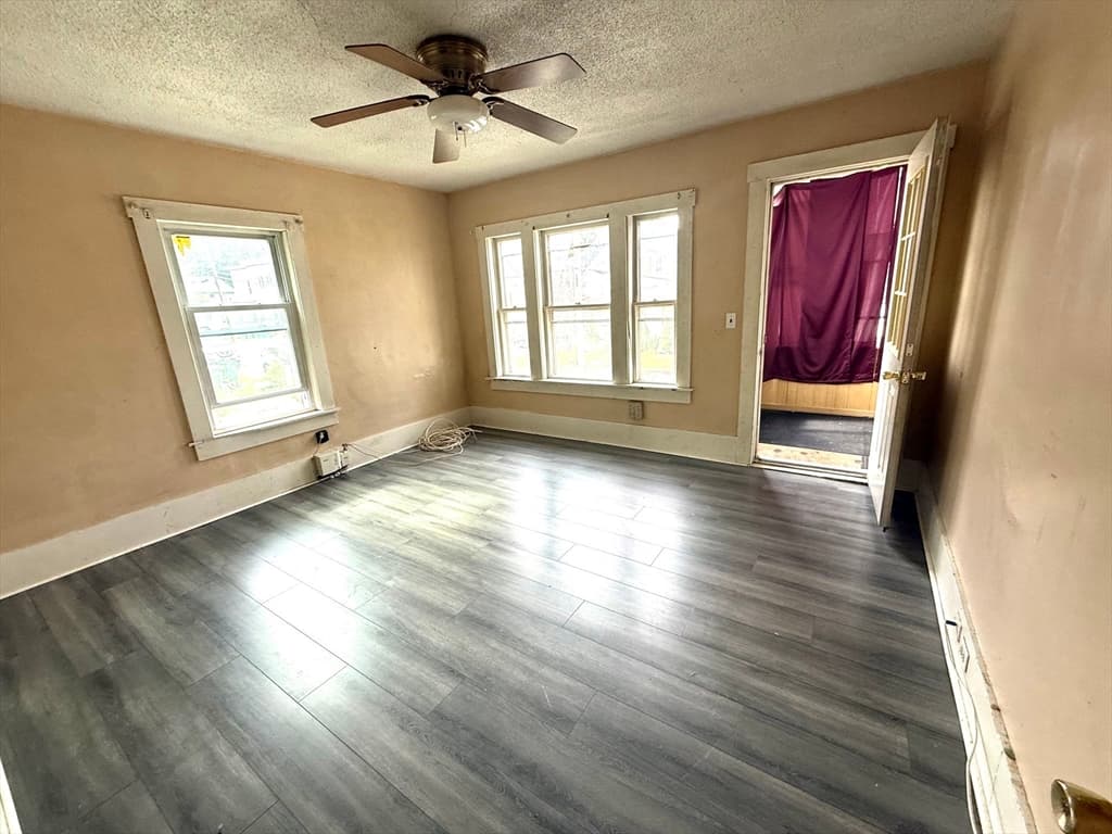161 Plymouth St, Fitchburg MA 01420 photo 10