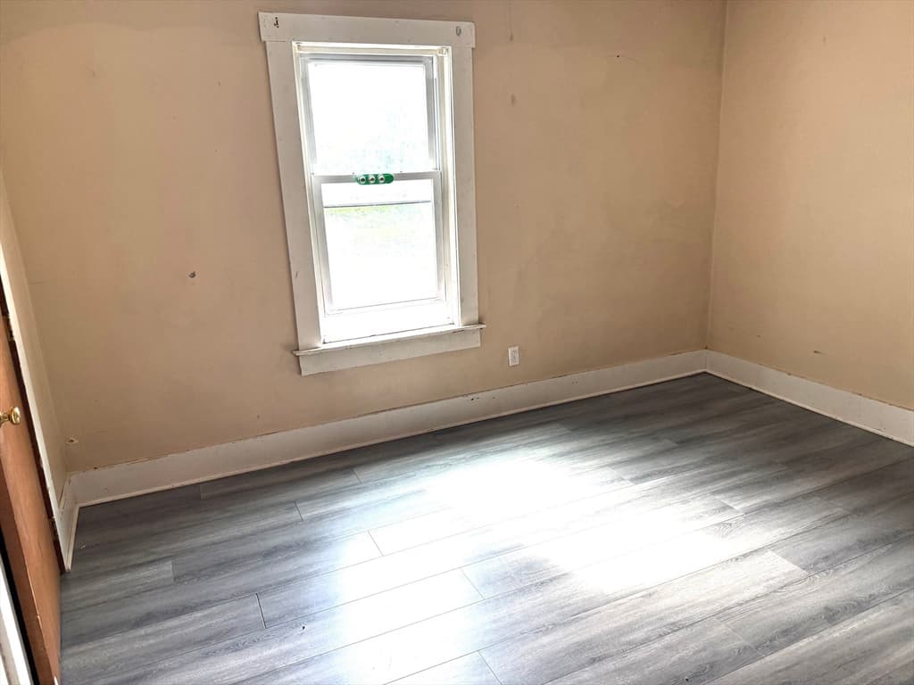 161 Plymouth St, Fitchburg MA 01420 photo 11