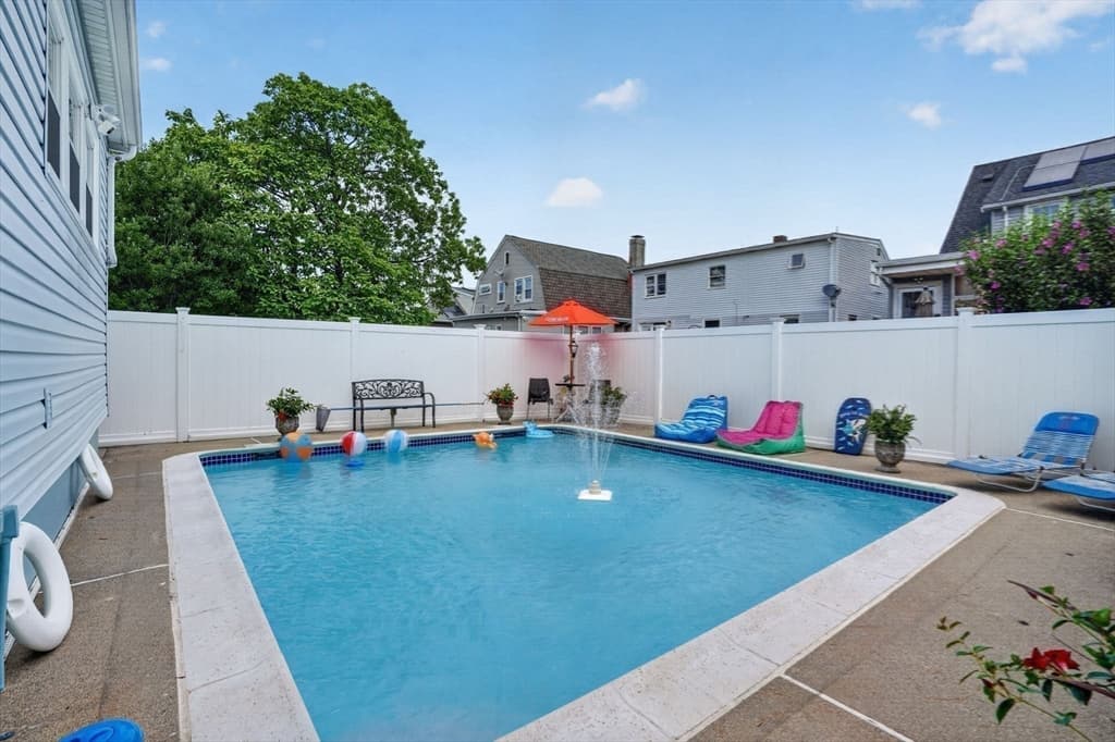 100 Whitin Ave, Revere MA 02151 photo 29