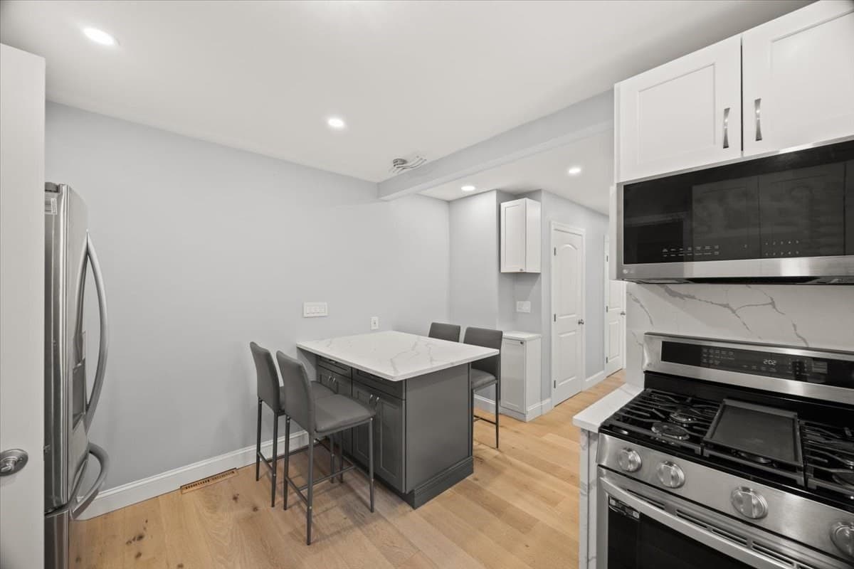 3 Family at 5 Highland Avenue, Plainville MA 02762, photo 9 of 41