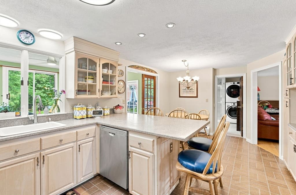 24 Crossbow Ln, North Andover MA 01845 photo 15