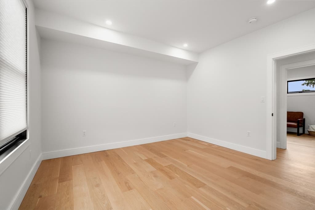 811 Heath St Rear, Brookline MA 02467 photo 25