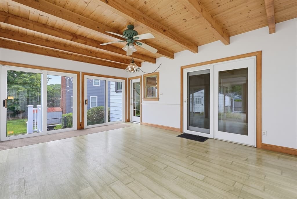 404 Park St, Stoughton MA 02072 photo 16