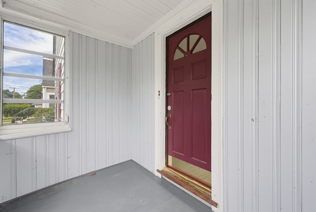 404 Park St, Stoughton MA 02072 photo 3