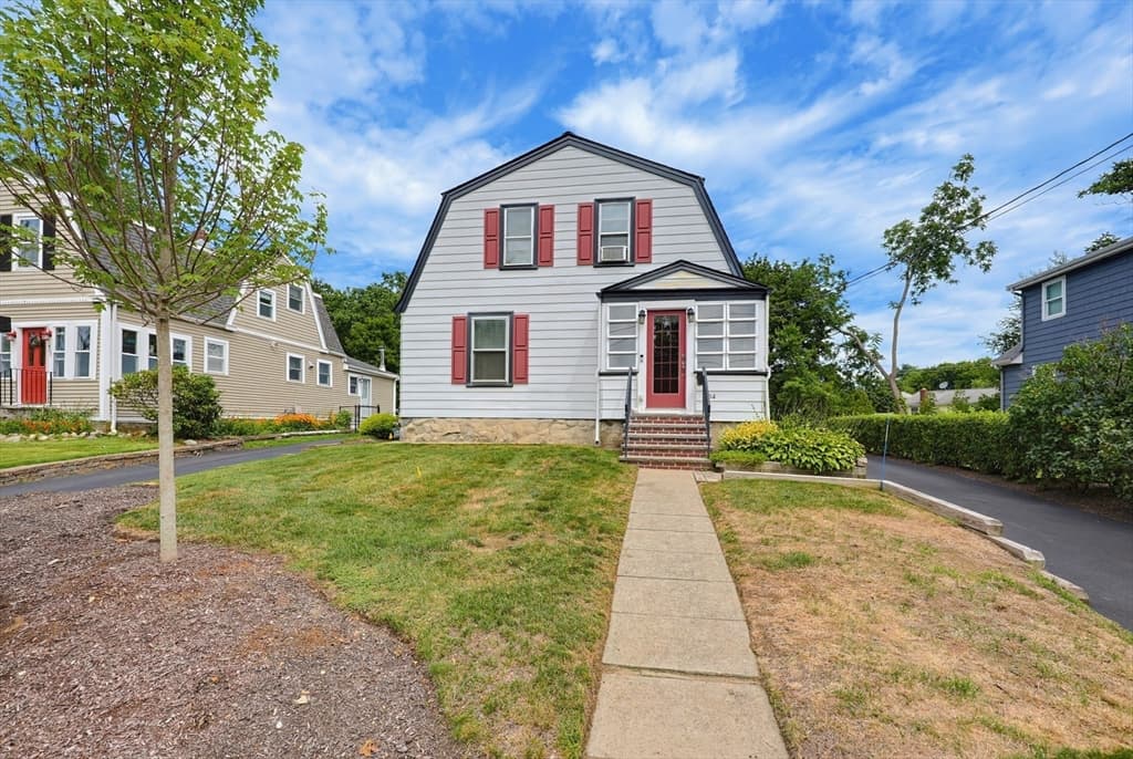 404 Park St, Stoughton MA 02072